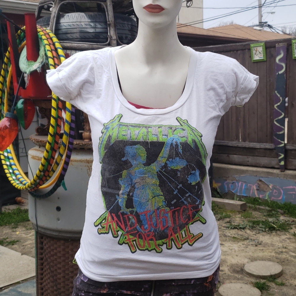 METALLICA women's band tee